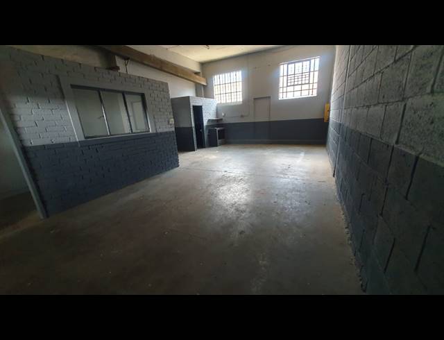 Industrial property to rent in HERIOTDALE